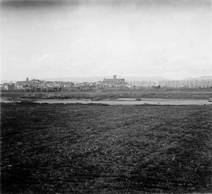 Historic photographs of the estate · 1920–1935