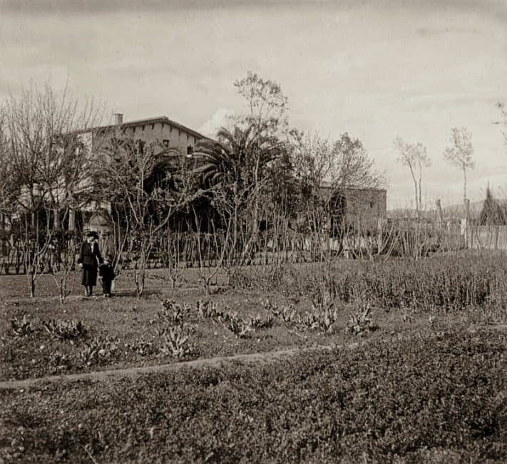 Historic photographs of the estate · 1920–1935