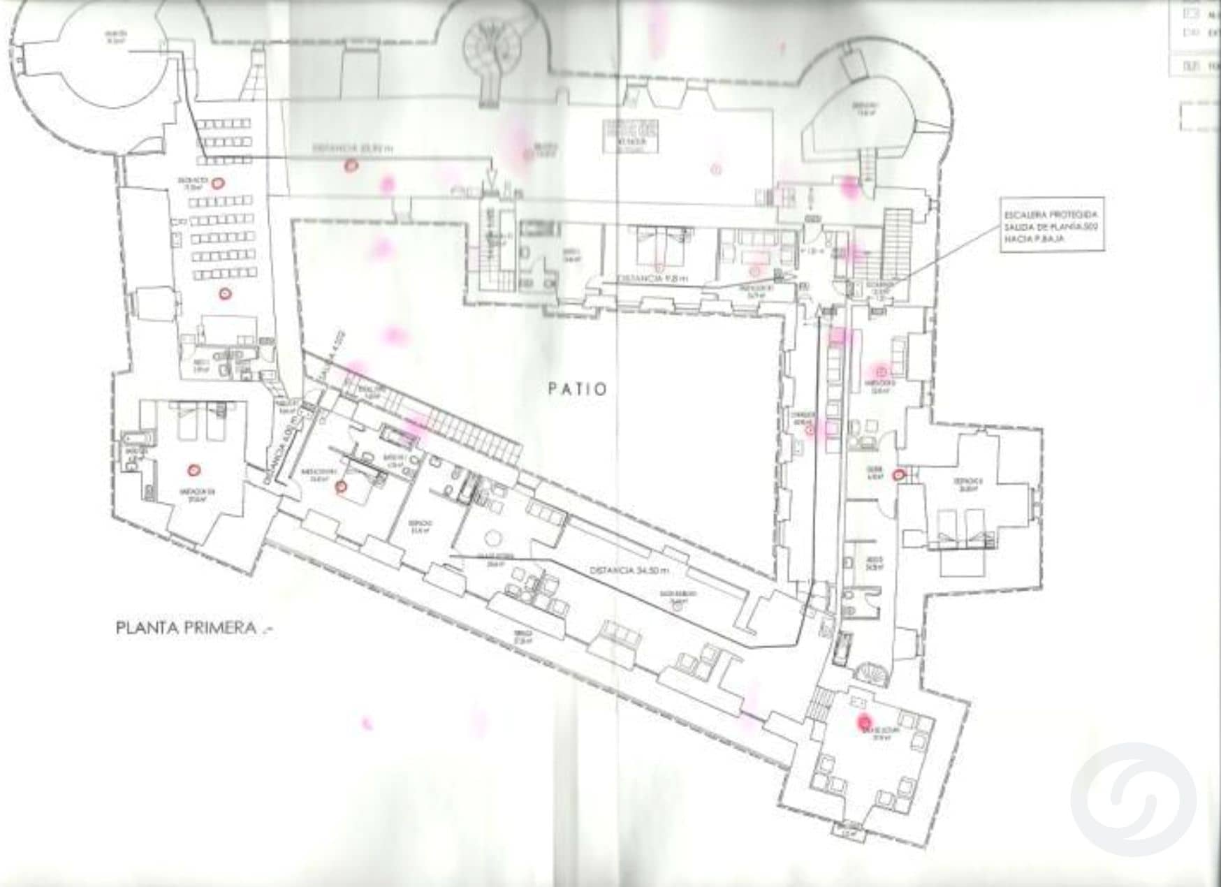 Planos — CASTILLO DE CASTILNOVO con varias construcciones y licencia Hotelera