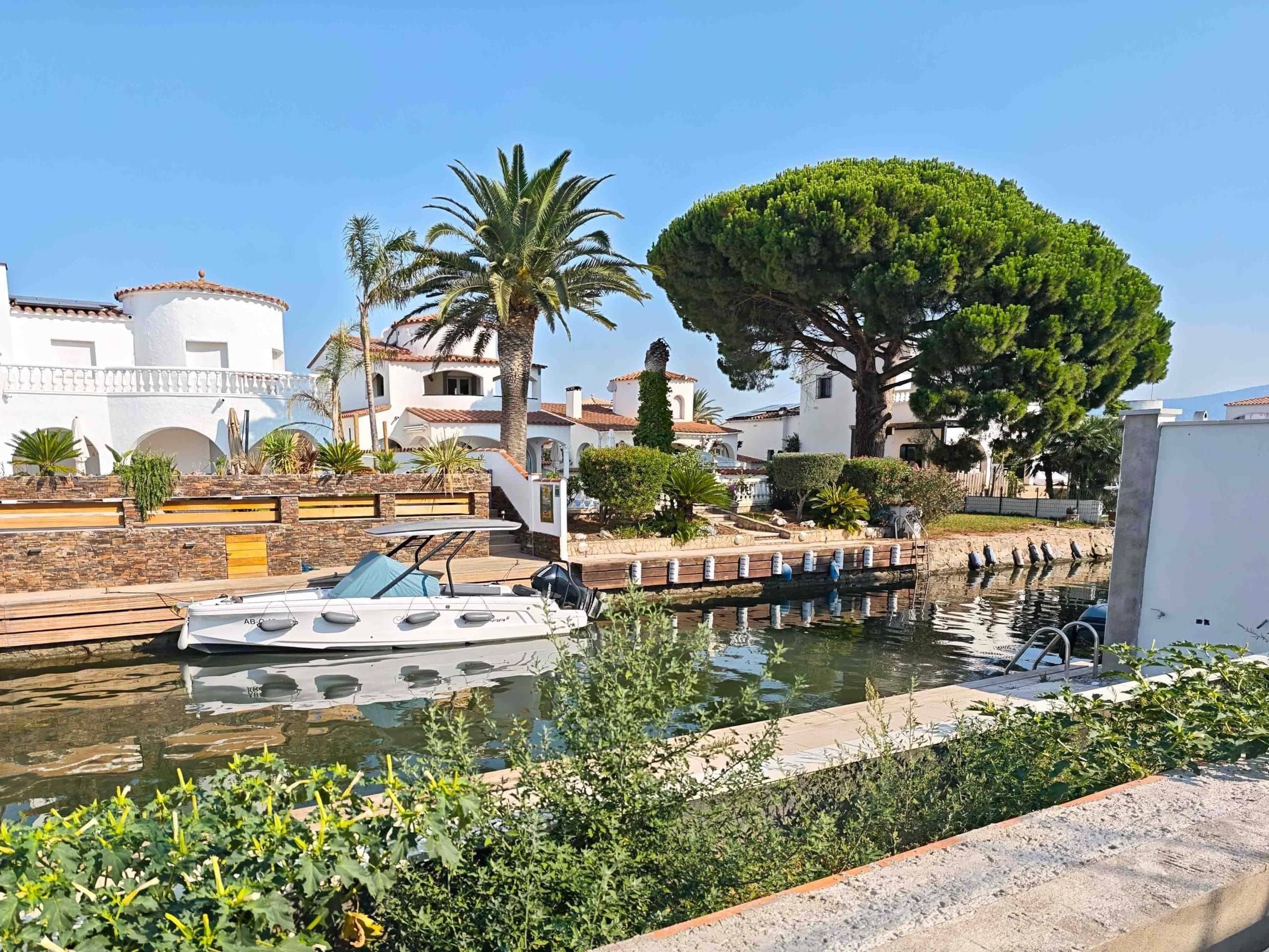 Moderne luxe villa in Empuriabrava